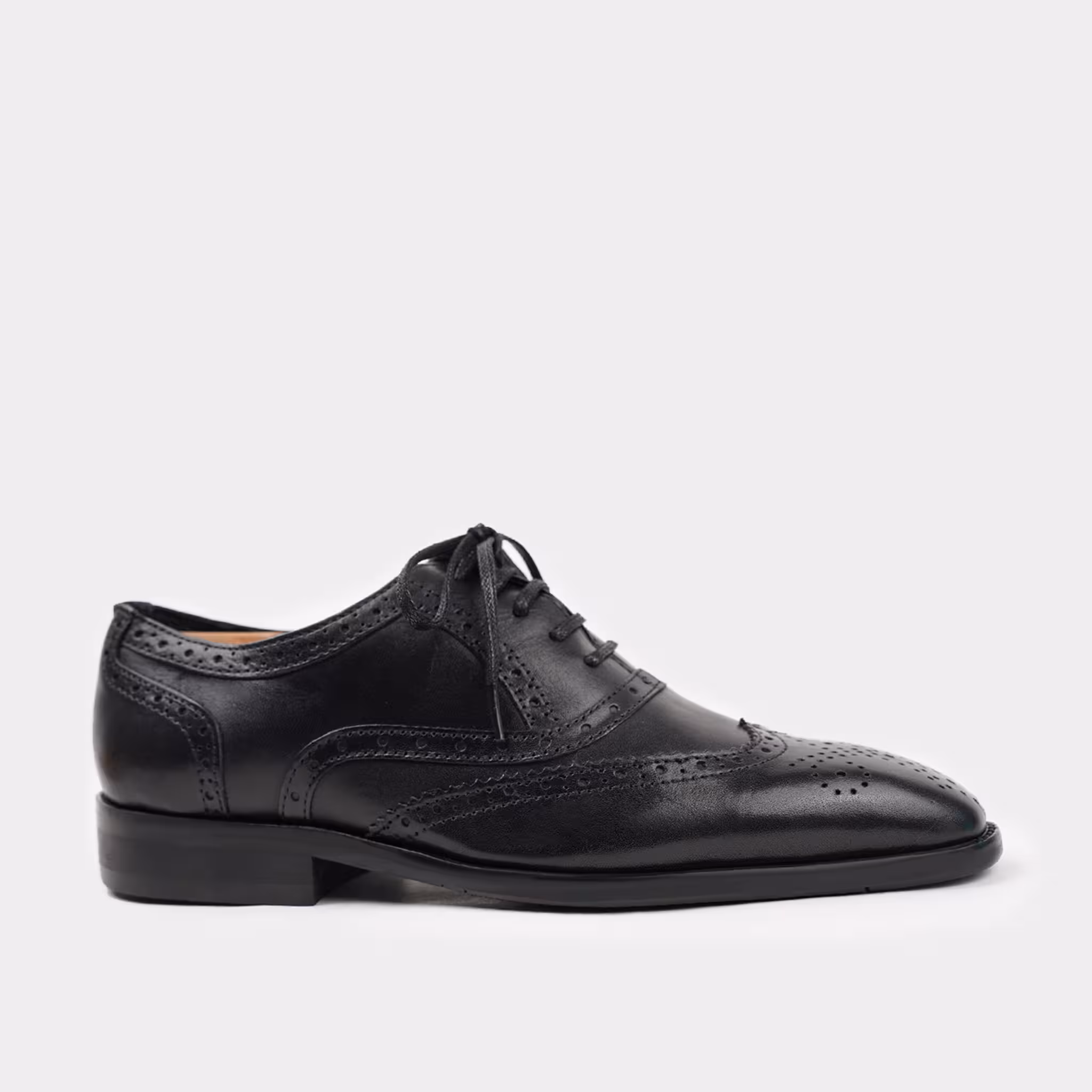 WINGTIP OXFORD