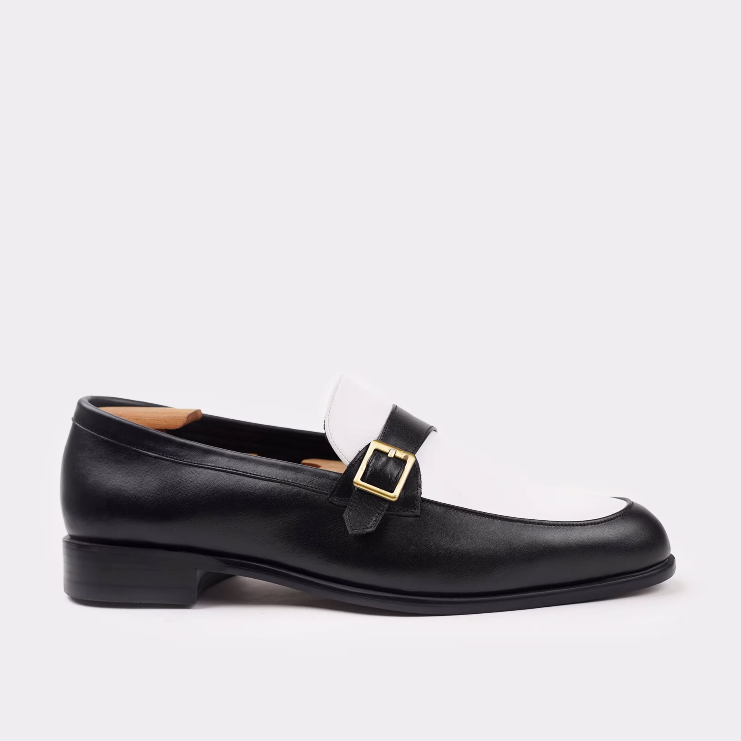 BUCKLE LOAFER
