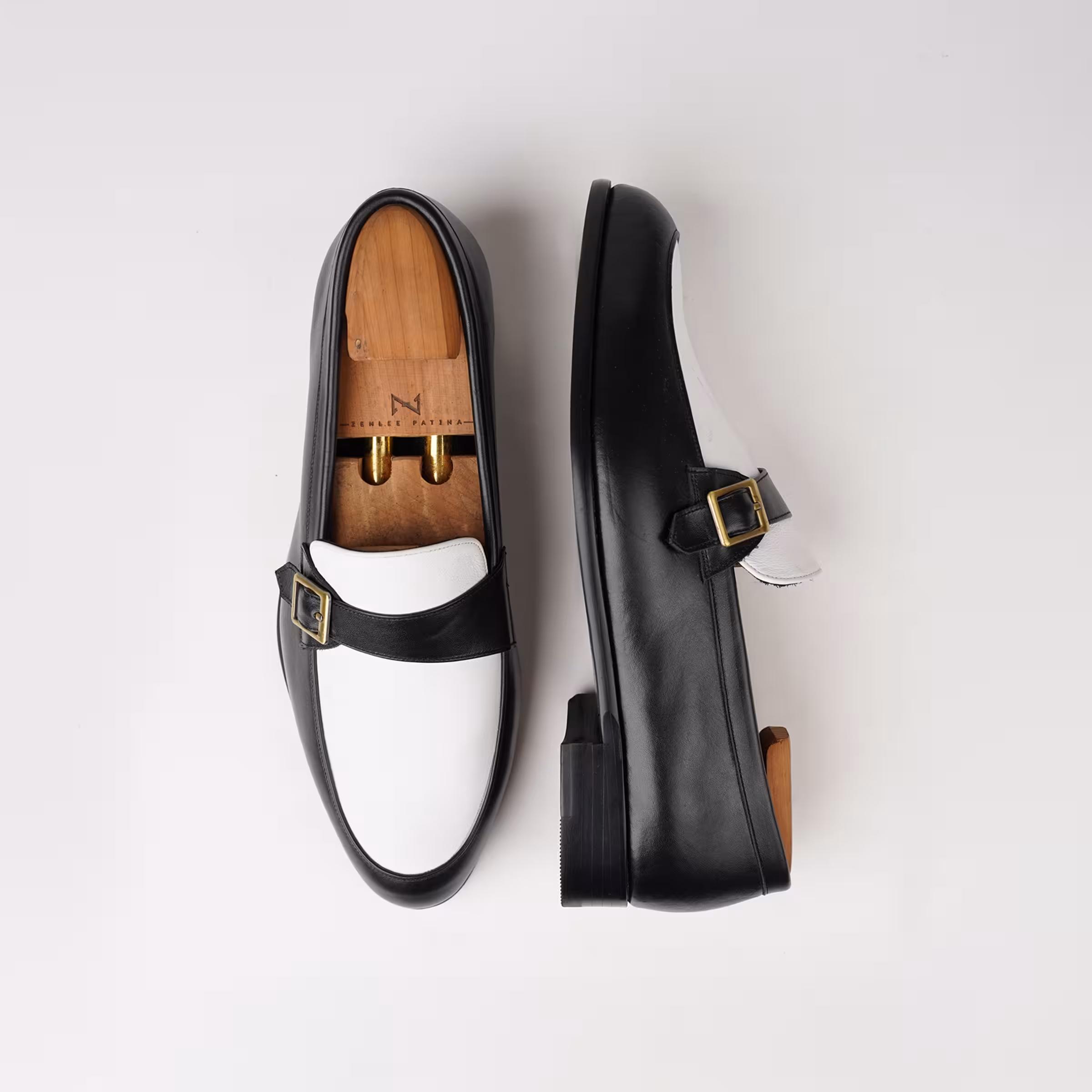 BUCKLE LOAFER